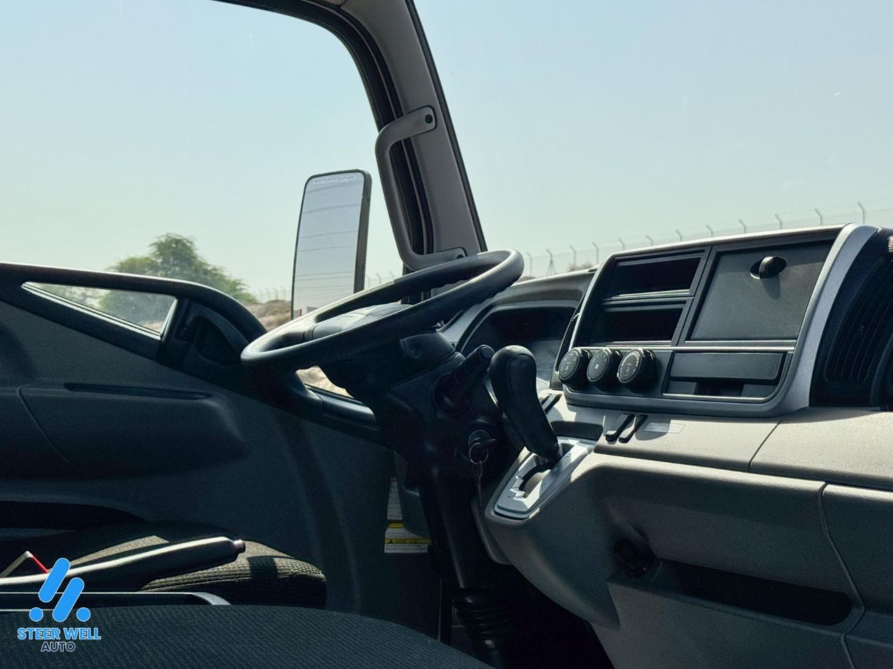 ميتسوبيشي فوسو كانتير 3.0L RWD Dual Cab Diesel Truck – Bare Chassis | White