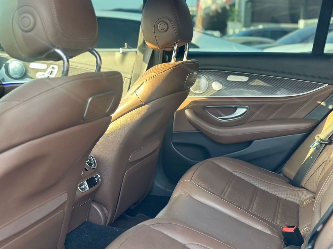 Mercedes-Benz E 63 AMG MERCEDES E63 4.0L