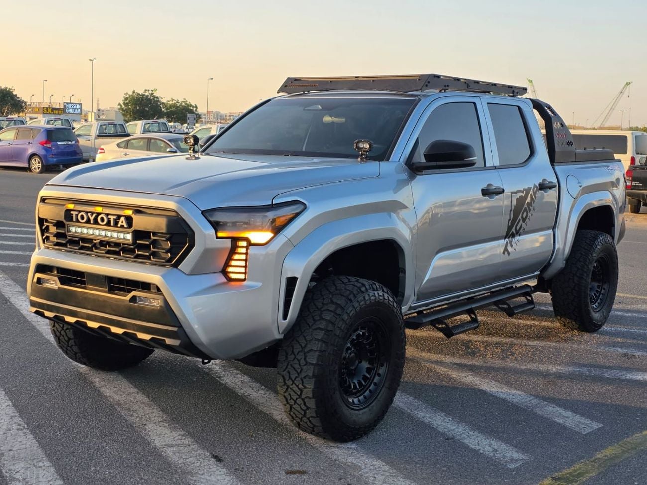 تويوتا تاكوما 2.4T SR5 (4x4)