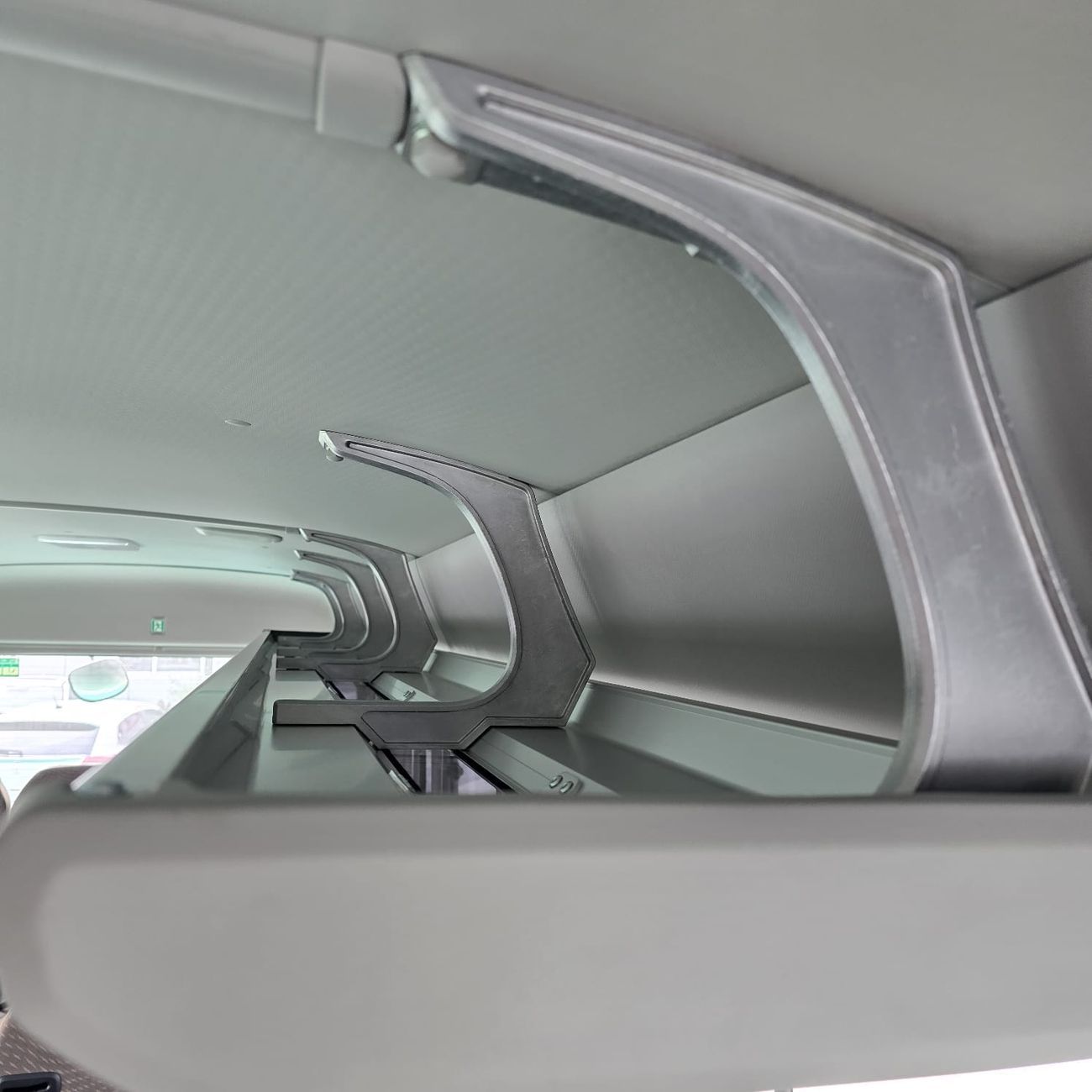 Toyota Coaster TOYOTA COASTER FULL OPTION 2.8 L DIESEL 2025 MODEL AUTOMATIC TRANSMISSION