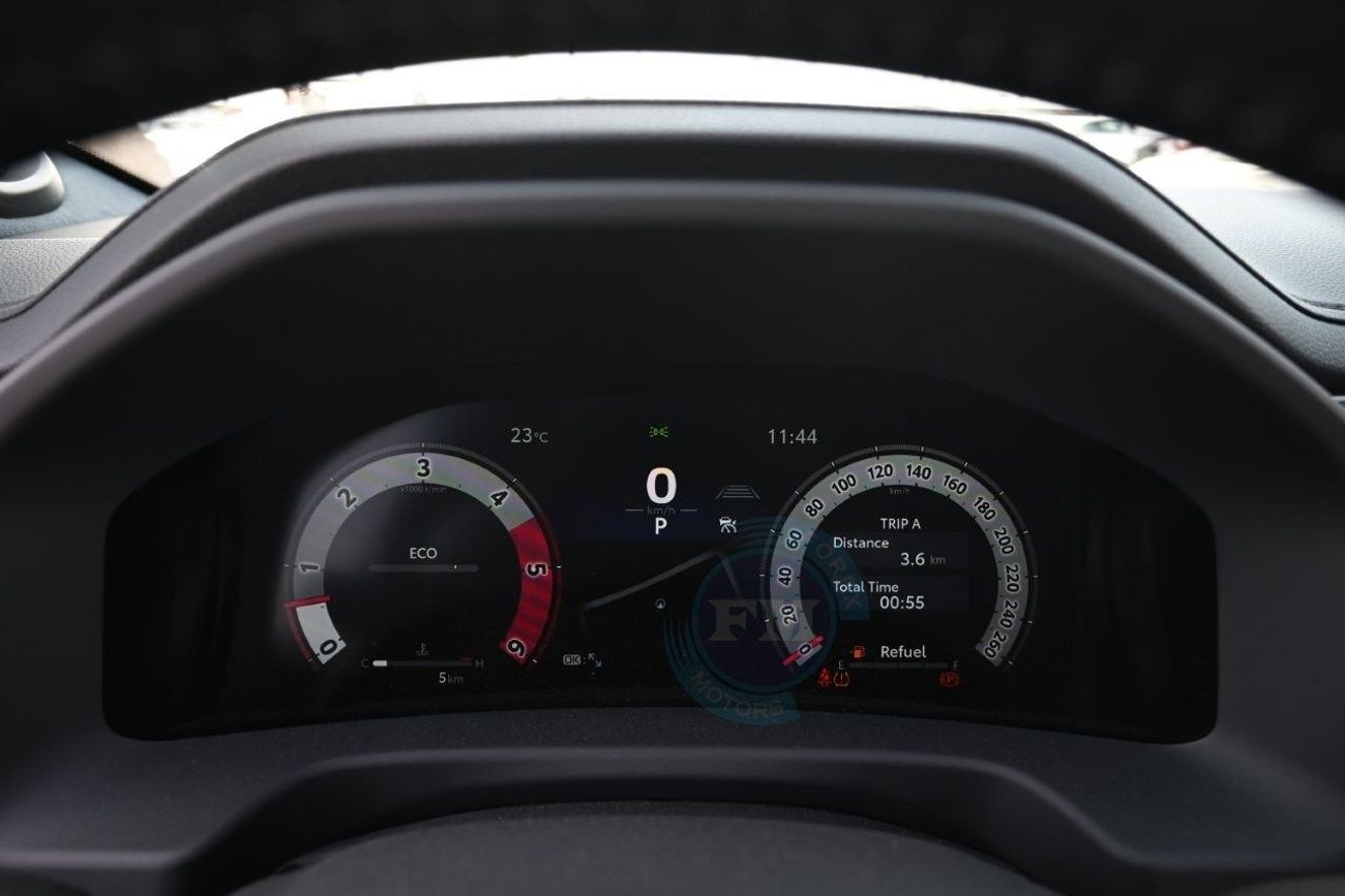 تويوتا لاند كروزر VXR V6 3.3L Diesel 4WD 7 Seater Automatic