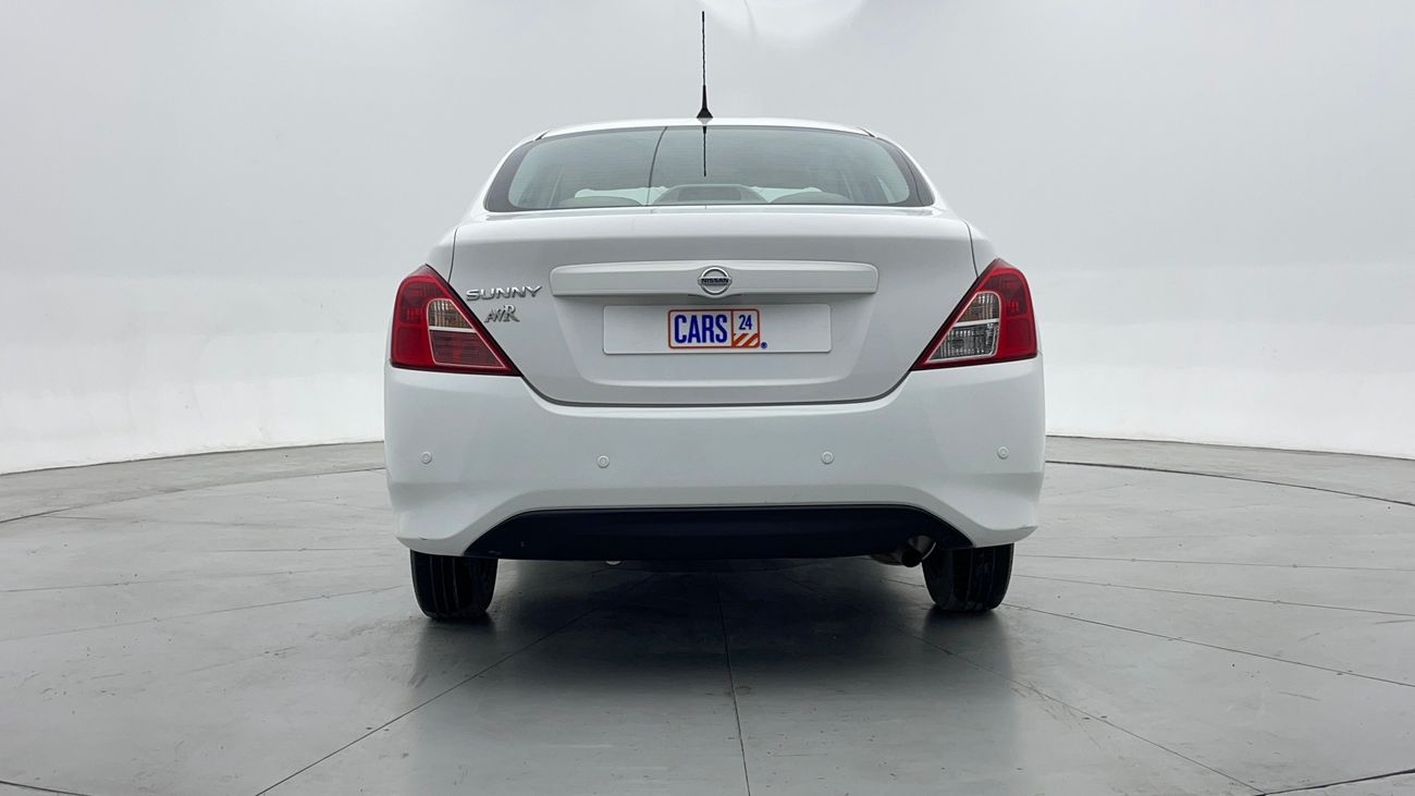 نيسان صني SV 1.5 | بدون دفعة مقدمة | اختبار قيادة مجاني للمنزل