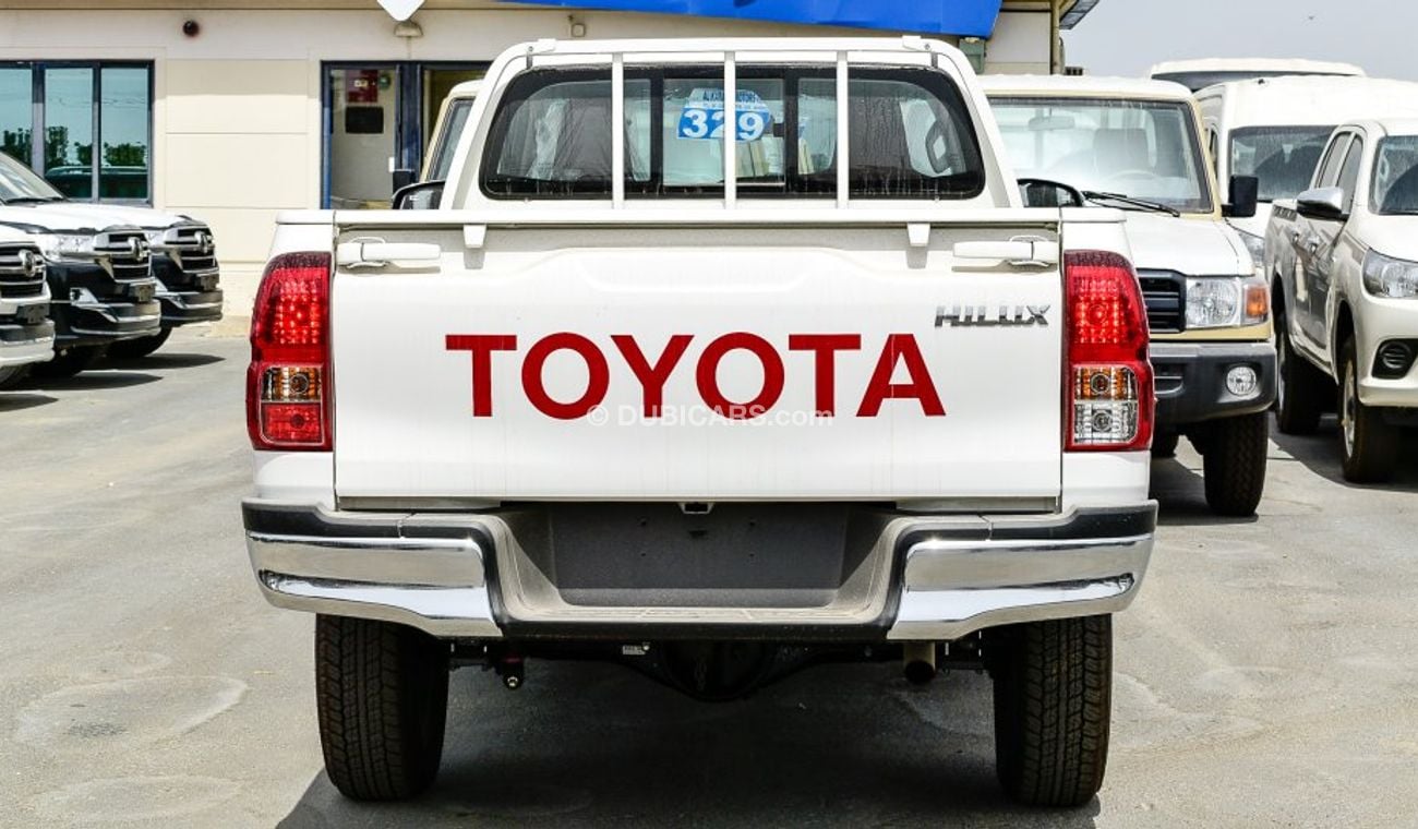 Toyota Hilux 2.4Ltr V4 4X4 Diesel M/T SINGLE Cab - 16″ wheels - red interior