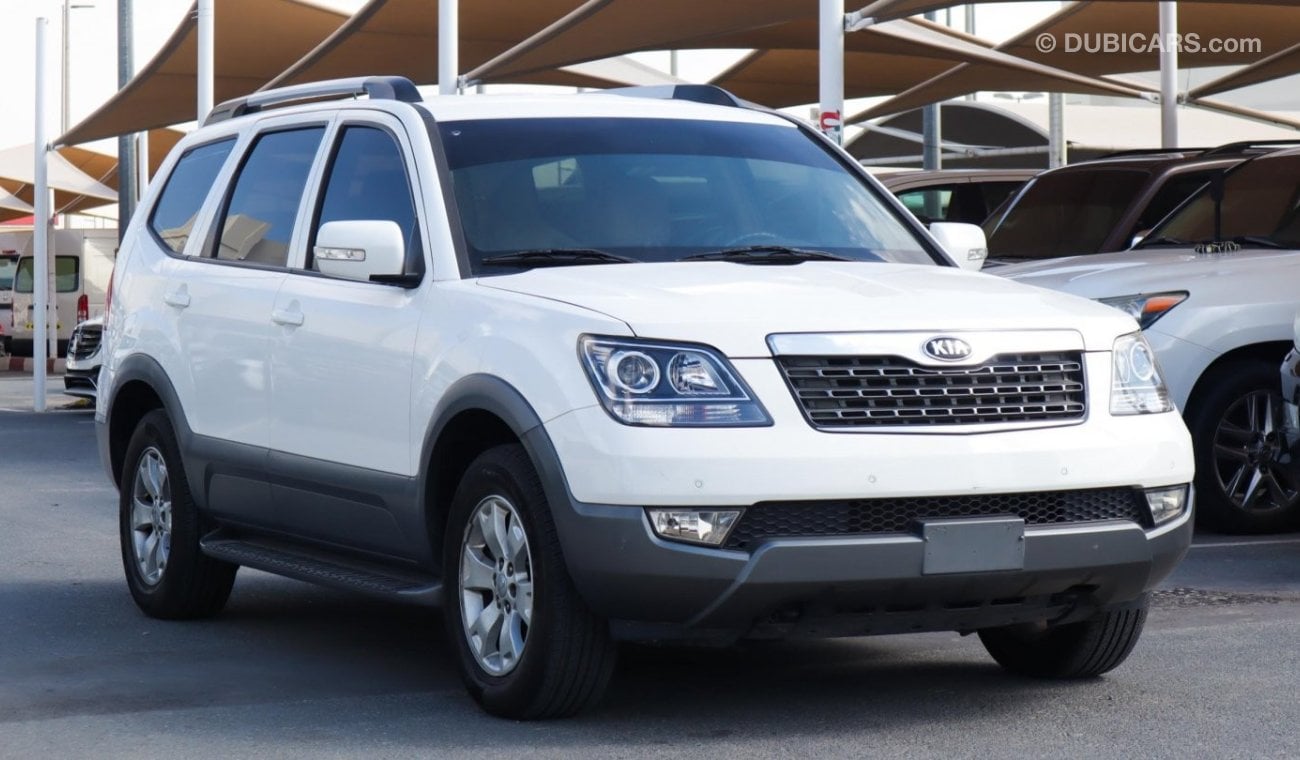 Used Kia Mohave 2016 for sale in Sharjah 493898