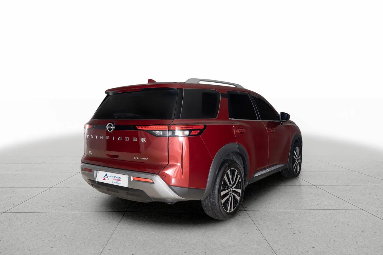 Nissan Pathfinder SL 3.5L (260 HP) 4WD SL 3.5