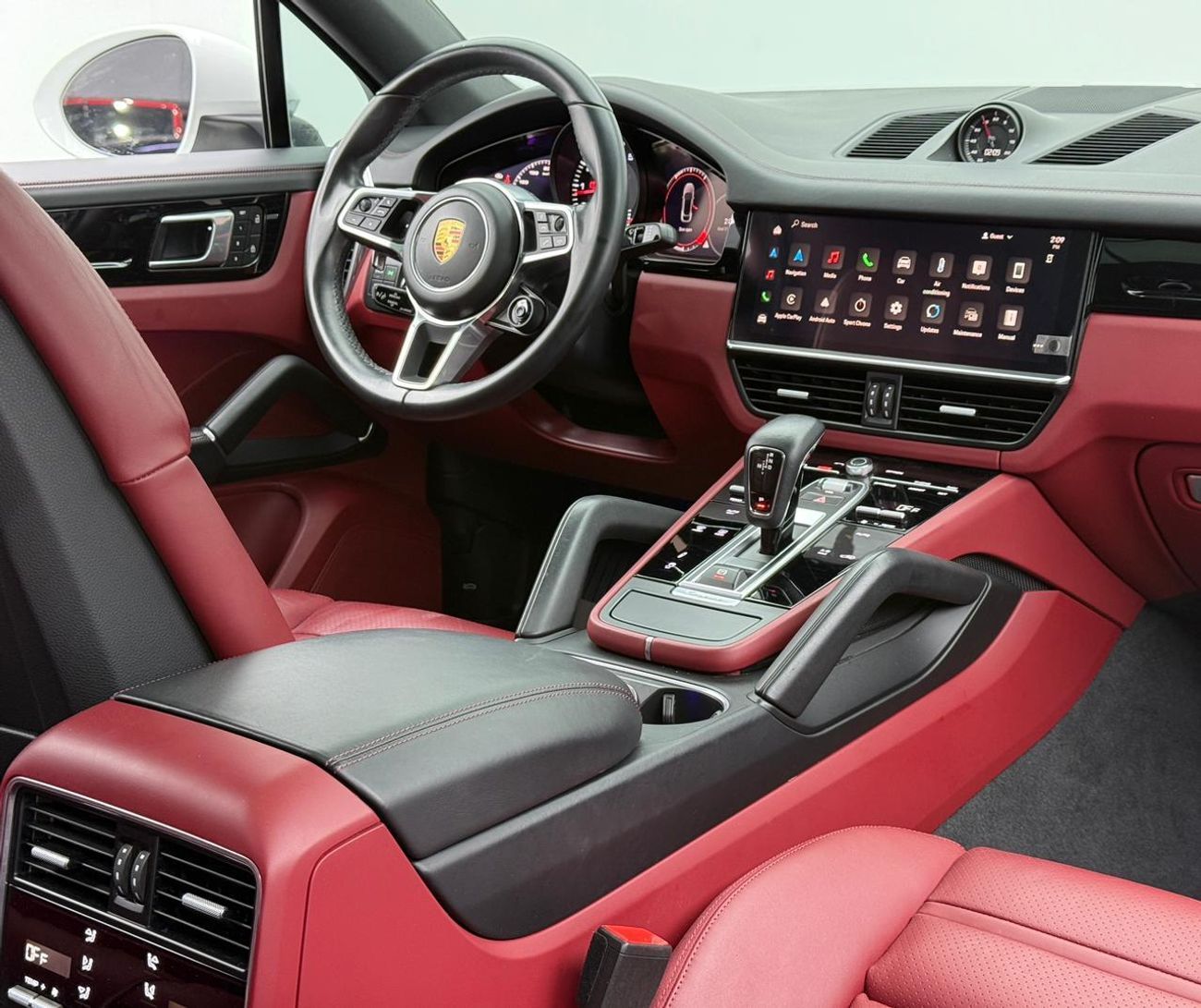 Porsche Cayenne Base Coupe 2023 Porsche Cayenne Coupe, Warranty, Full Porsche Service History, Excellent Condition,