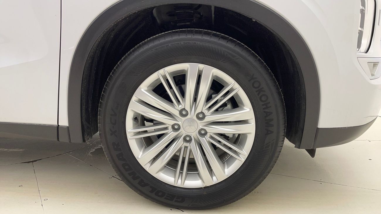 Mitsubishi Outlander MIDLINE PLUS 2.5 | Zero Down Payment | Home Test Drive