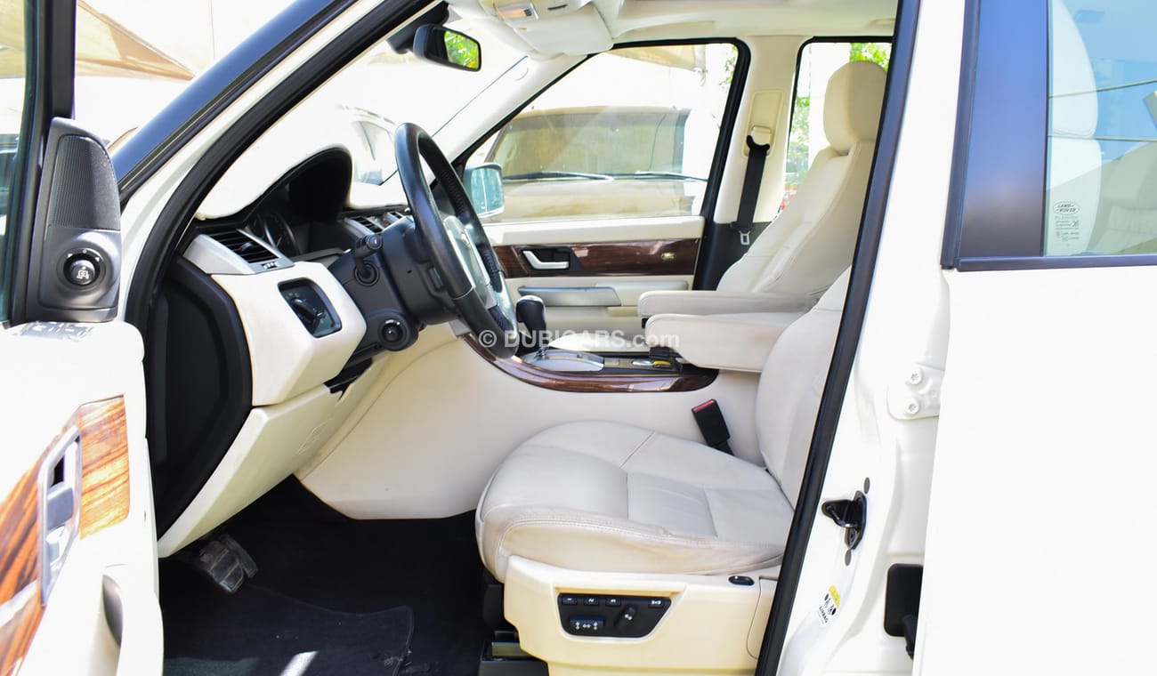 لاند روفر رينج روفر سبورت خليجى موديل 2009 فتحة جلد رنجات حساسات مثبت سرعة تحكم بحالة ممتازة