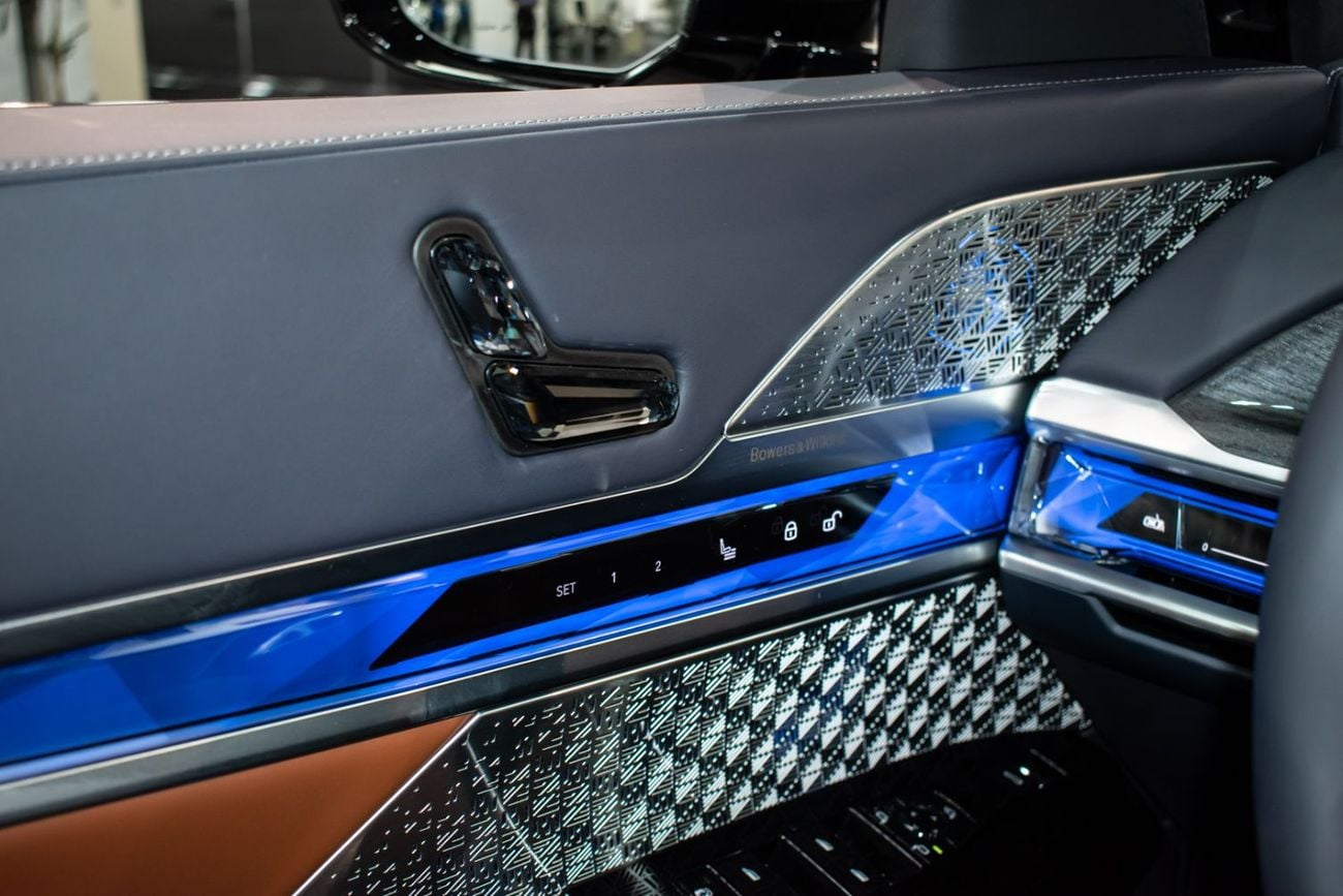 بي أم دبليو i7 i7 xDrive60 Masterclass M Sport Package