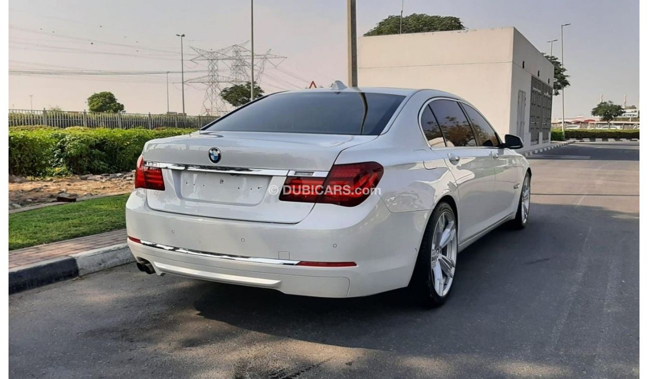 بي أم دبليو 730Li LI - 2015 - UNDER WARRANTY - IMMACULATE CONDITION