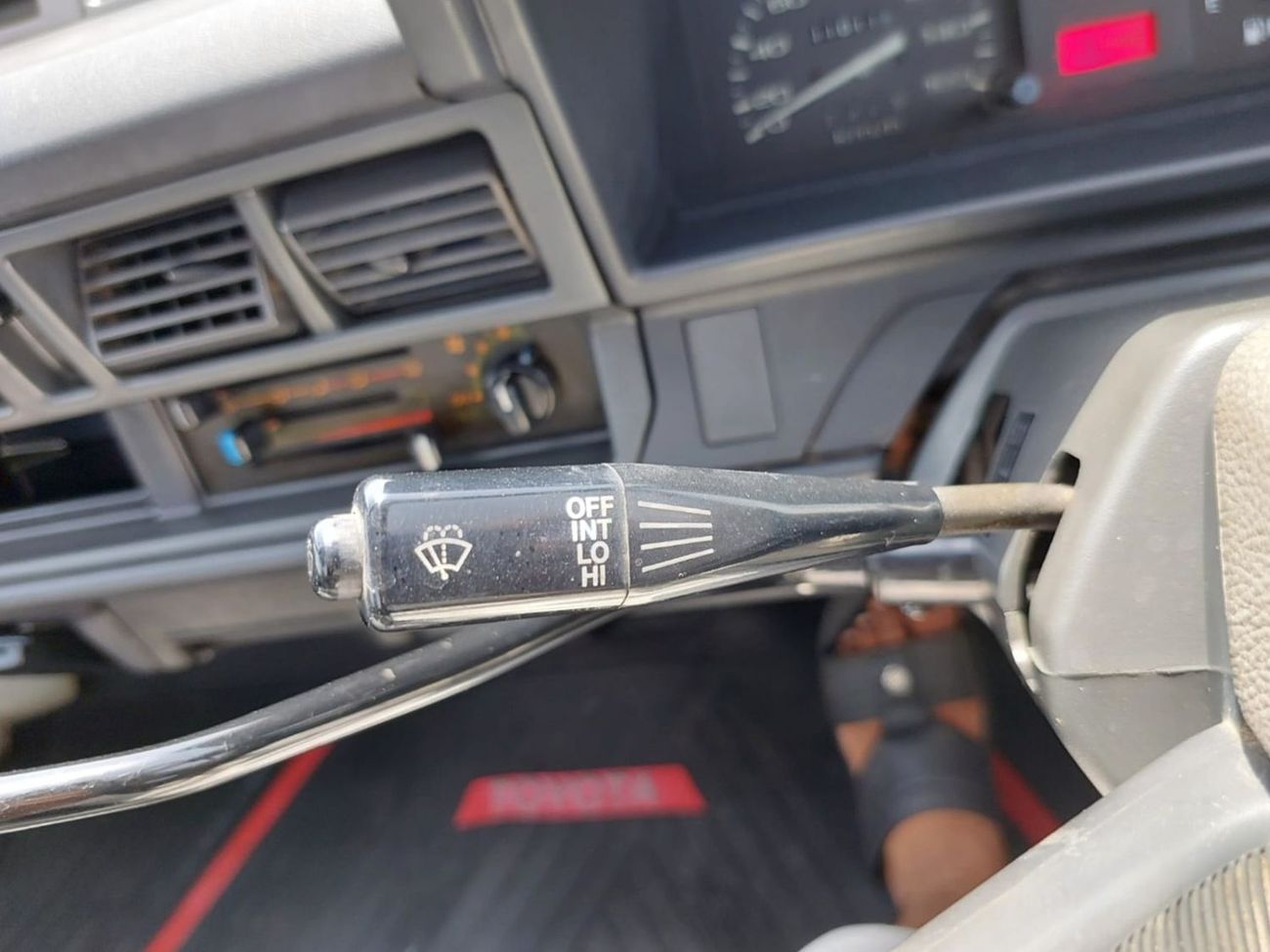 Toyota Lite Ace TOYOTA LITEACE TRUCK PICK UP RHD 1994 MODEL 1.5 L PETROL MANUAL(PM46117)