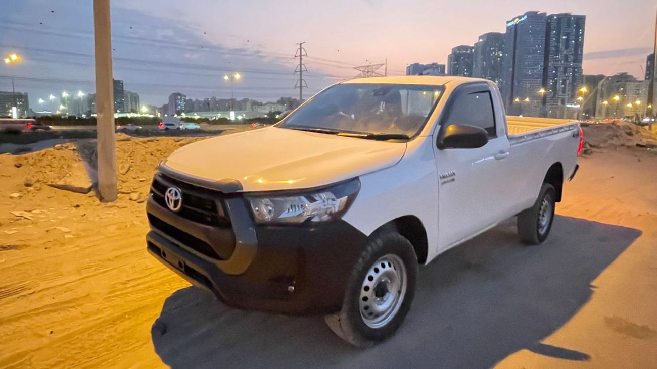 Toyota Hilux DIESEL 2.8 LITER  ,RIGHT HAND DRIVE ,AUTOMATIC GEAR