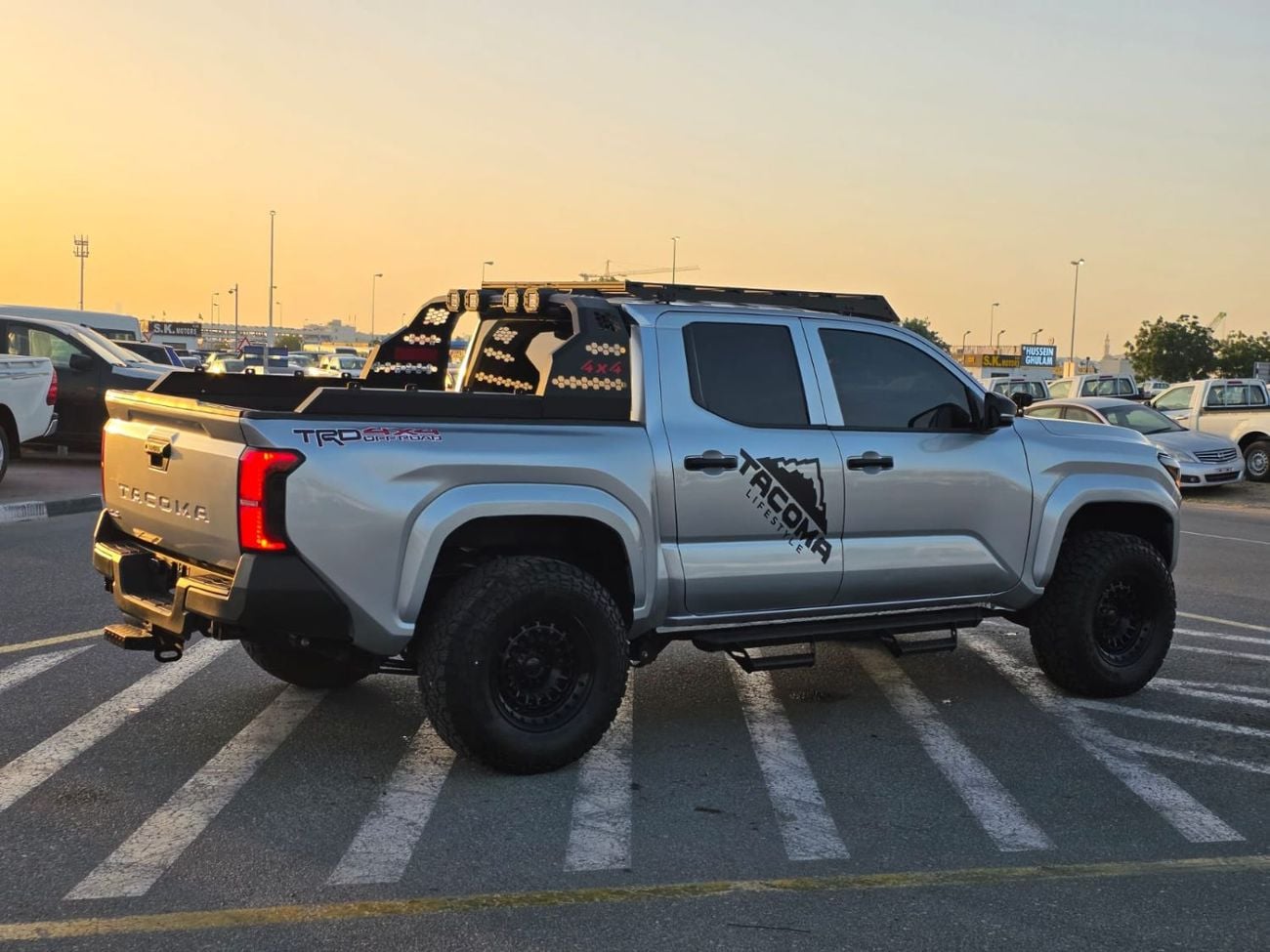 تويوتا تاكوما 2.4T SR5 (4x4)