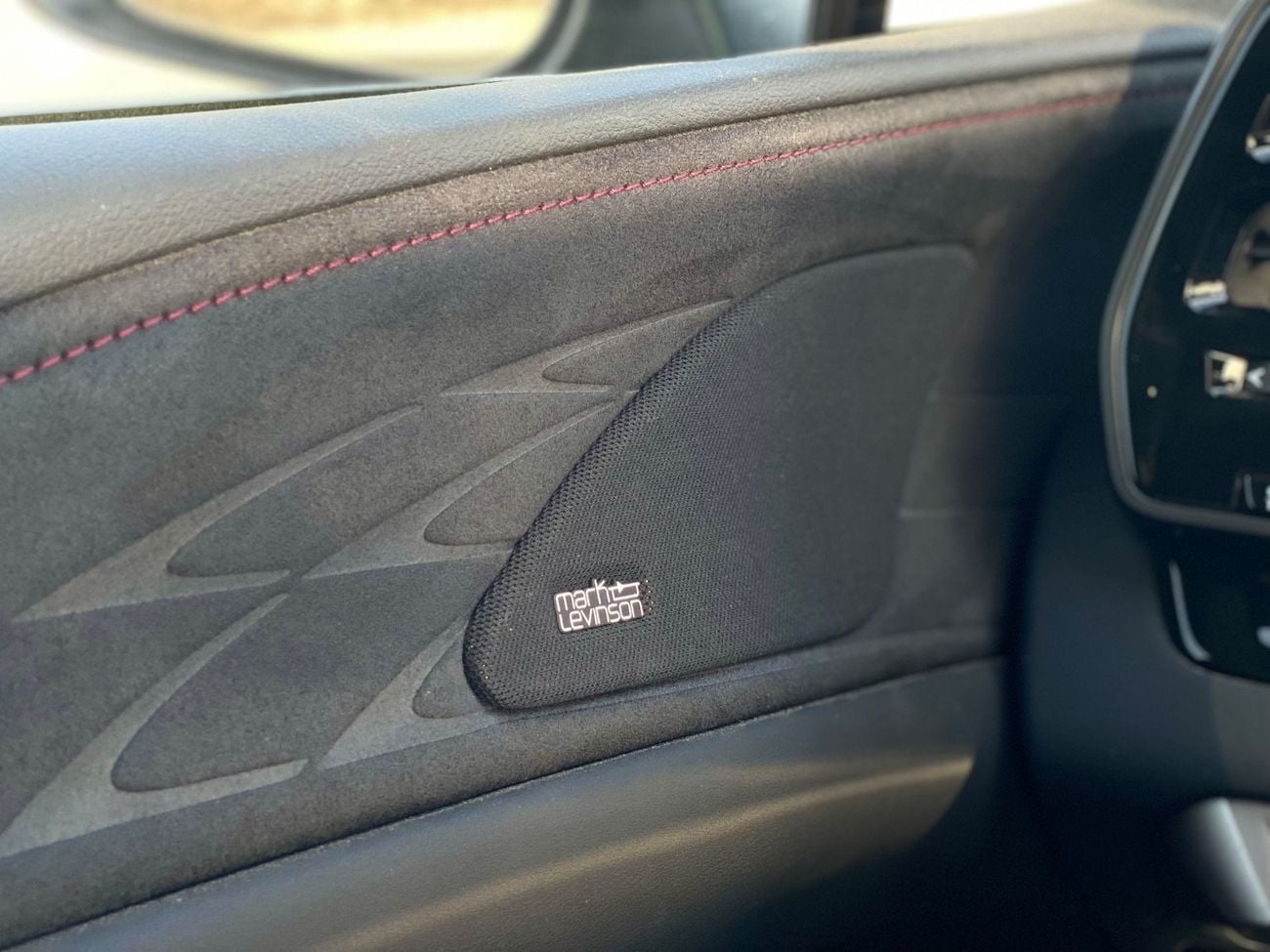 لكزس RX 350 F سبورت
