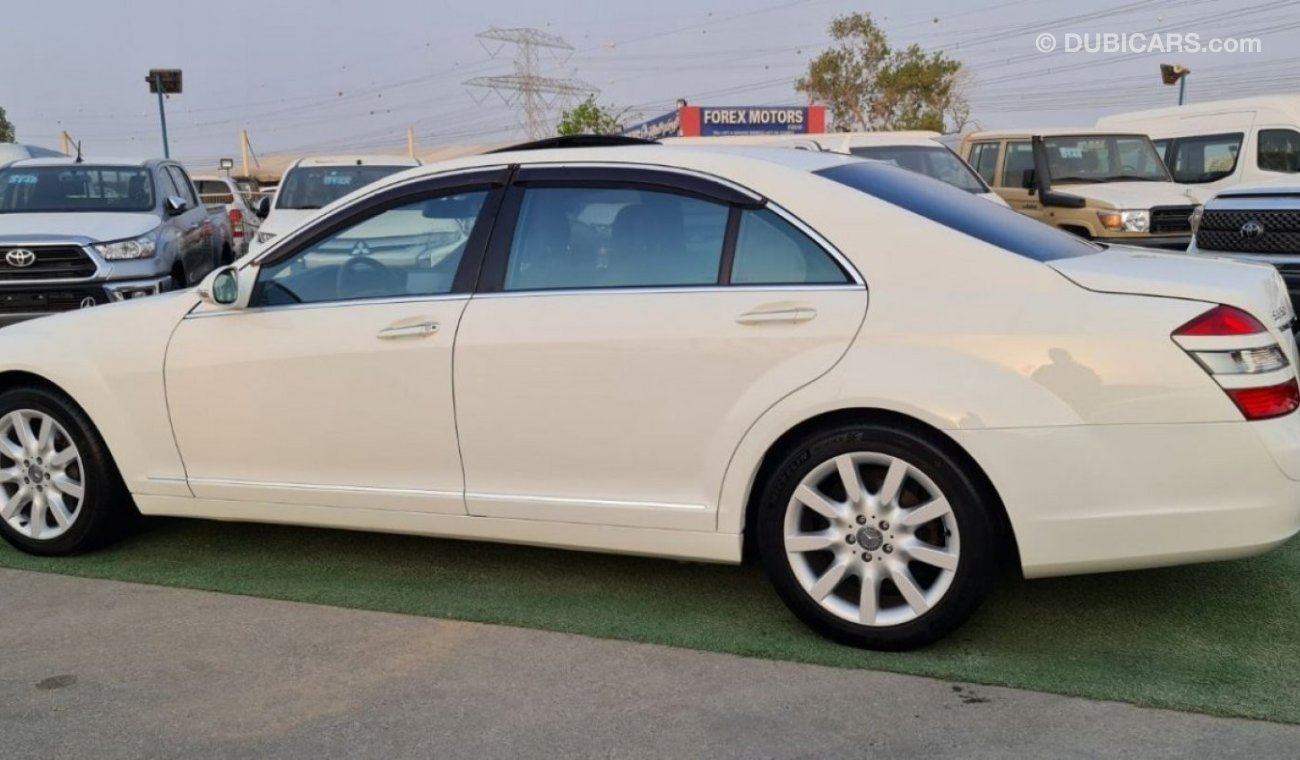 Mercedes-Benz S 550 Mercedes S550L model 2007 imported from Japan   A very high quality