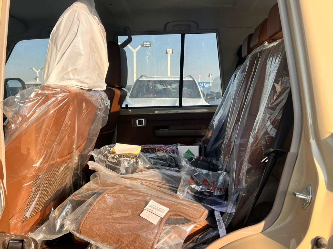 تويوتا لاند كروزر بيك آب Hard Top Std 4.0L