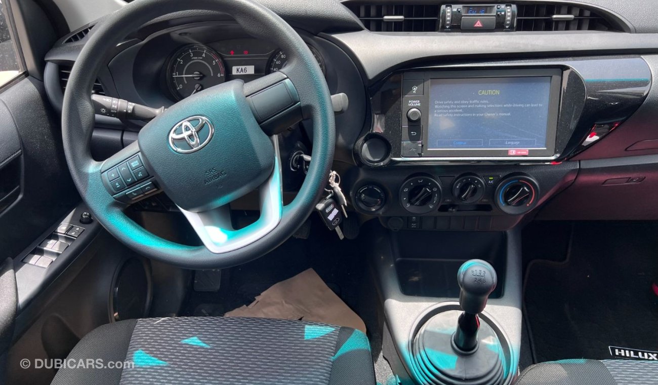 تويوتا هيلوكس Toyota Hilux 2.4L Basic Option Silver 2022