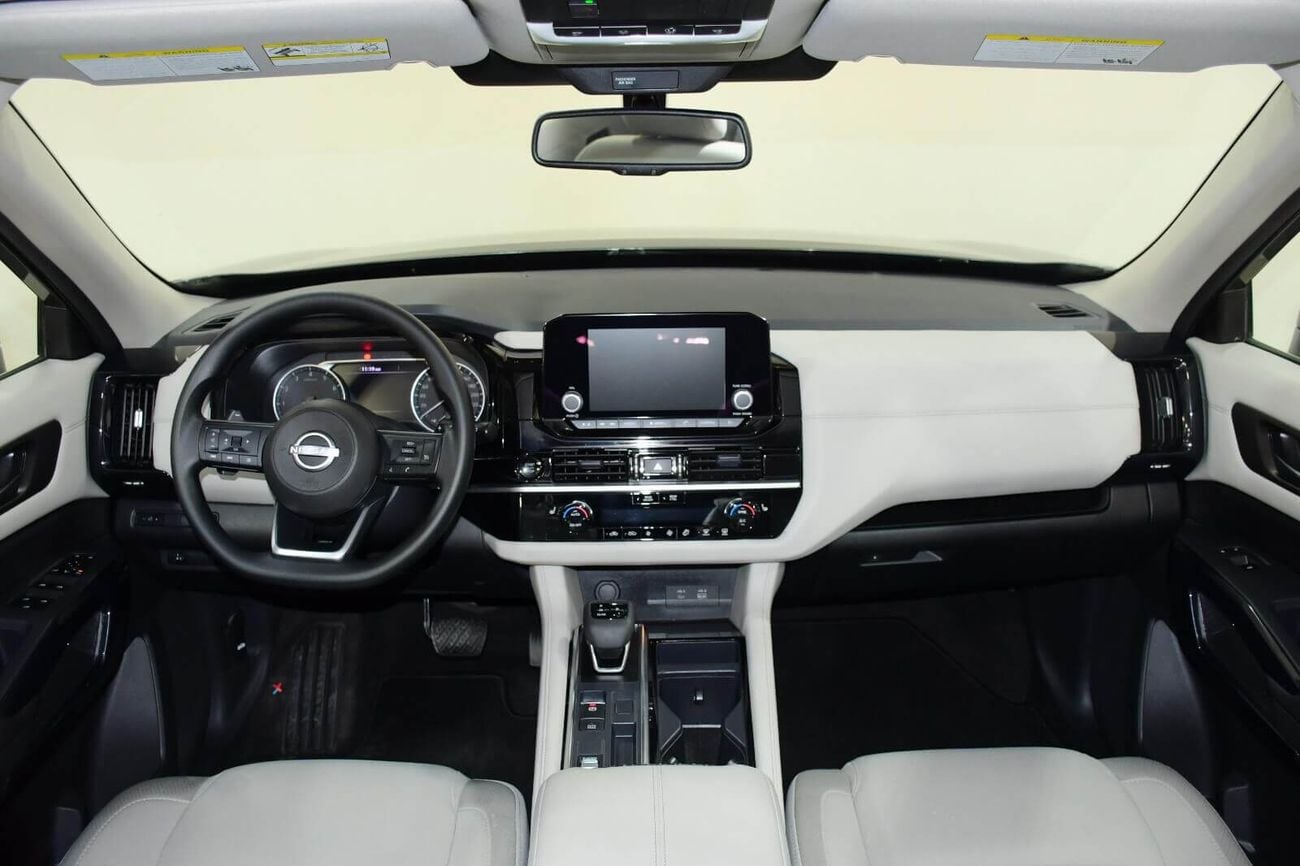 Nissan Pathfinder S 2WD 2.0