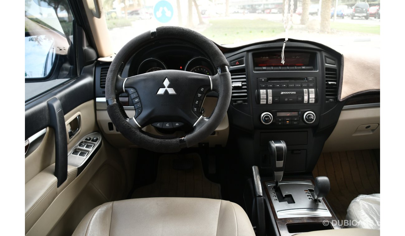Mitsubishi Pajero GLS - V6 - 2012 - GCC SPECS - WARRANTY -