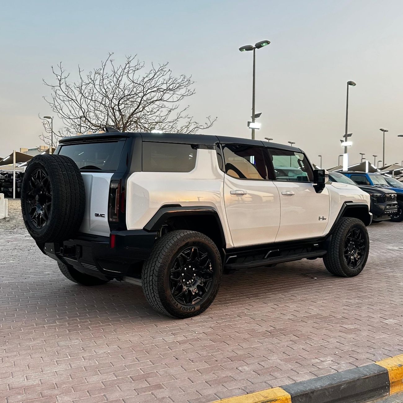 GMC Hummer EV SUV