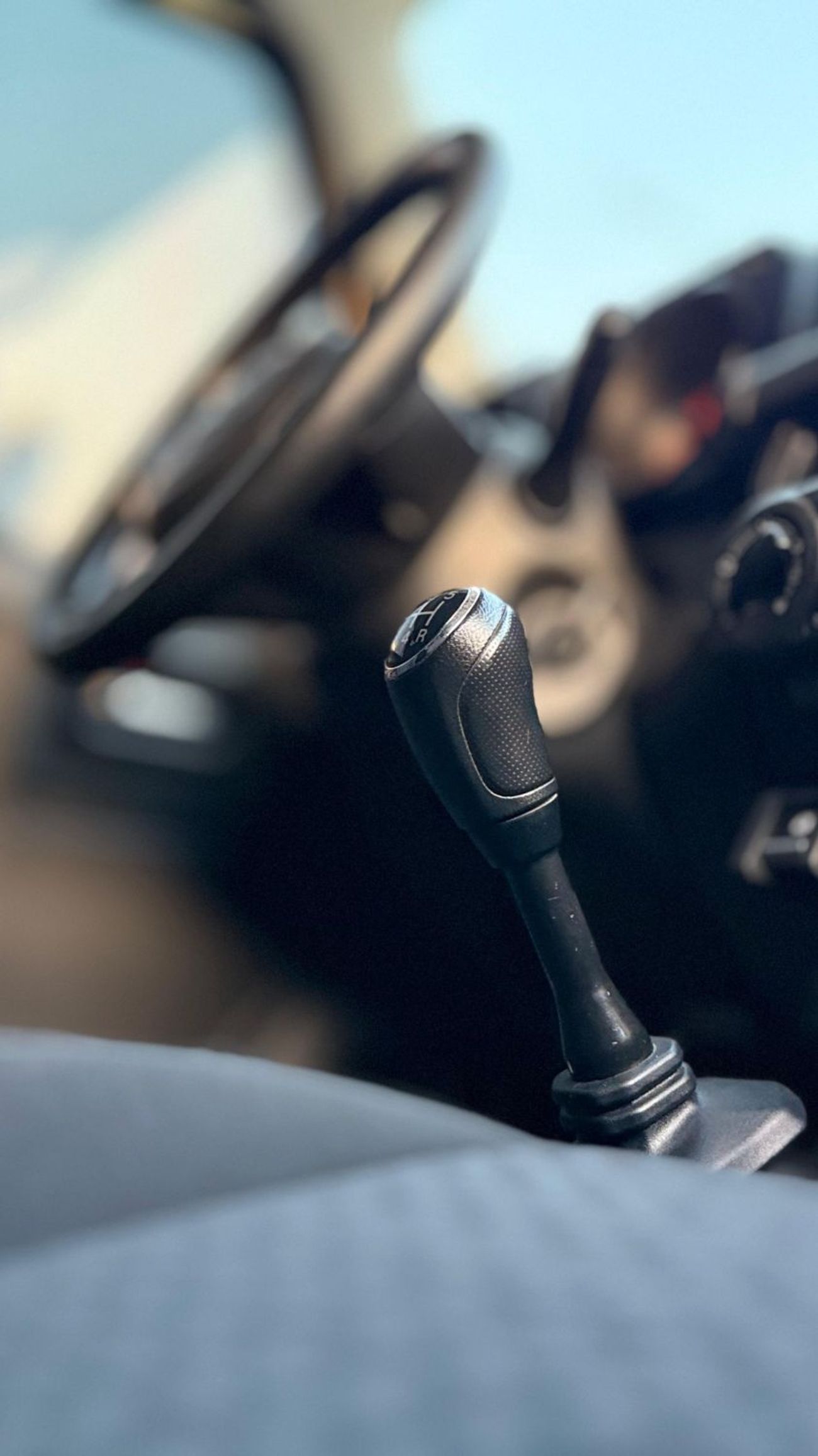 سوزوكي جيمني 1.5L GL (M/T)