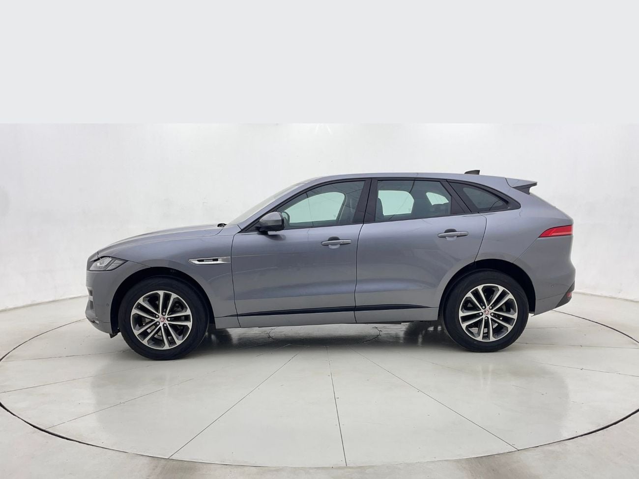 Jaguar F Pace 2L 2020 | 0 DP | 1494/Month | 30 Day Return | Service History
