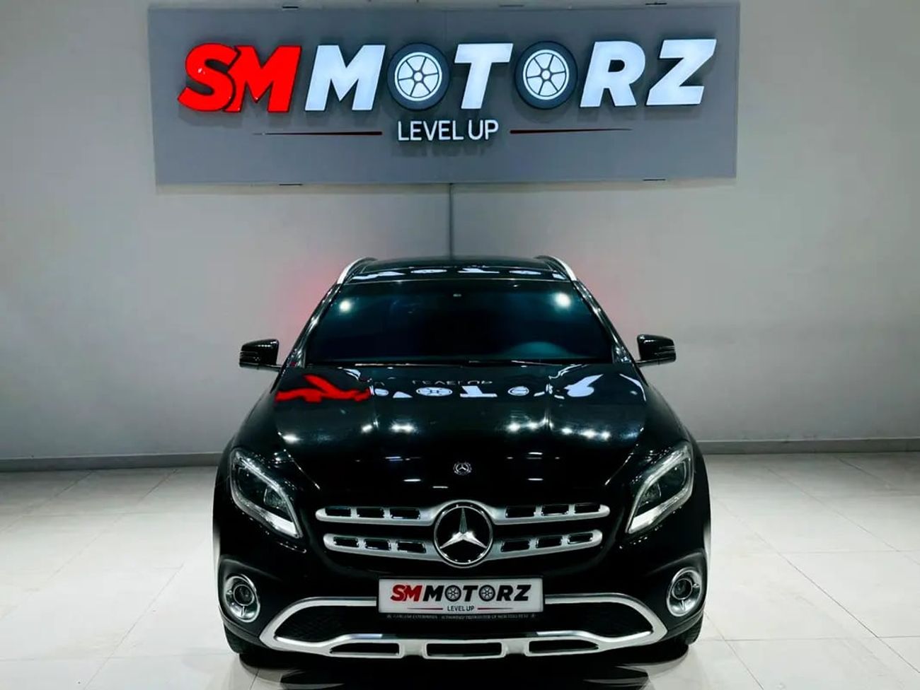 مرسيدس بنز GLA 250 Std 2.0L (208 HP)