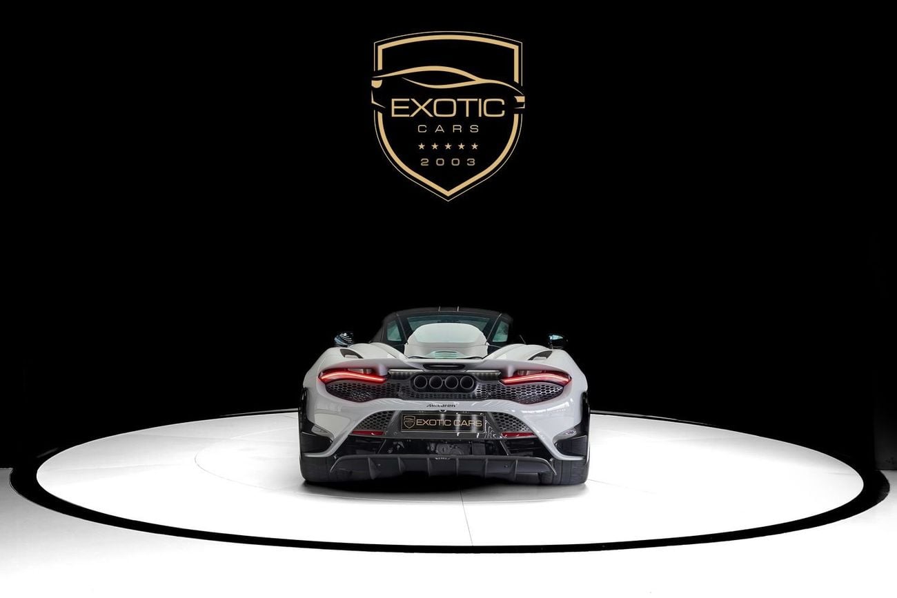 مكلارين 765LT