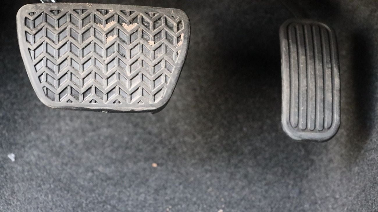 تويوتا برادو 2.4 URBAN baisc option Oman GCC spec Ready