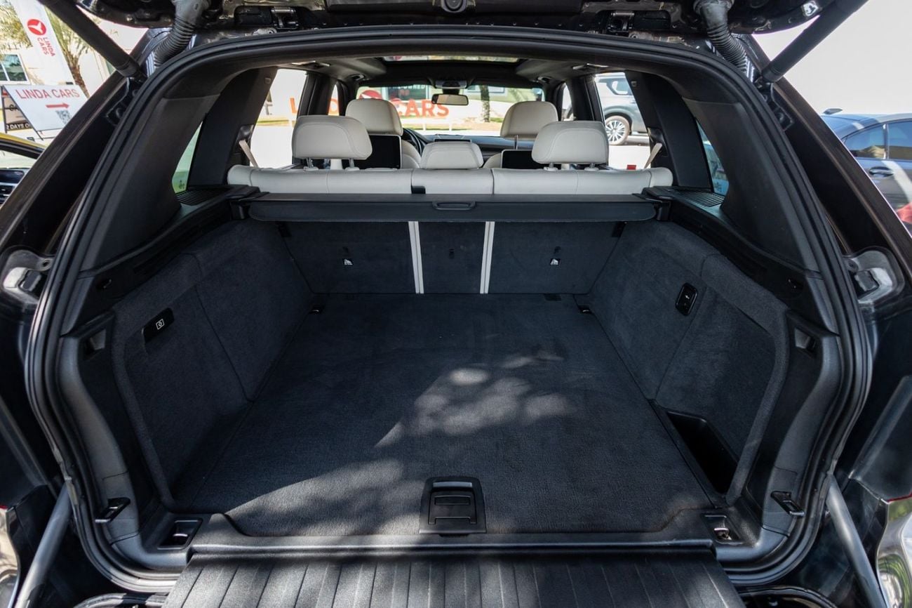 بي أم دبليو X5 XDRIVE 50i BMW X5 50 2017 مواصفات خليجية مقابل 1,249.00 AED شهريًا