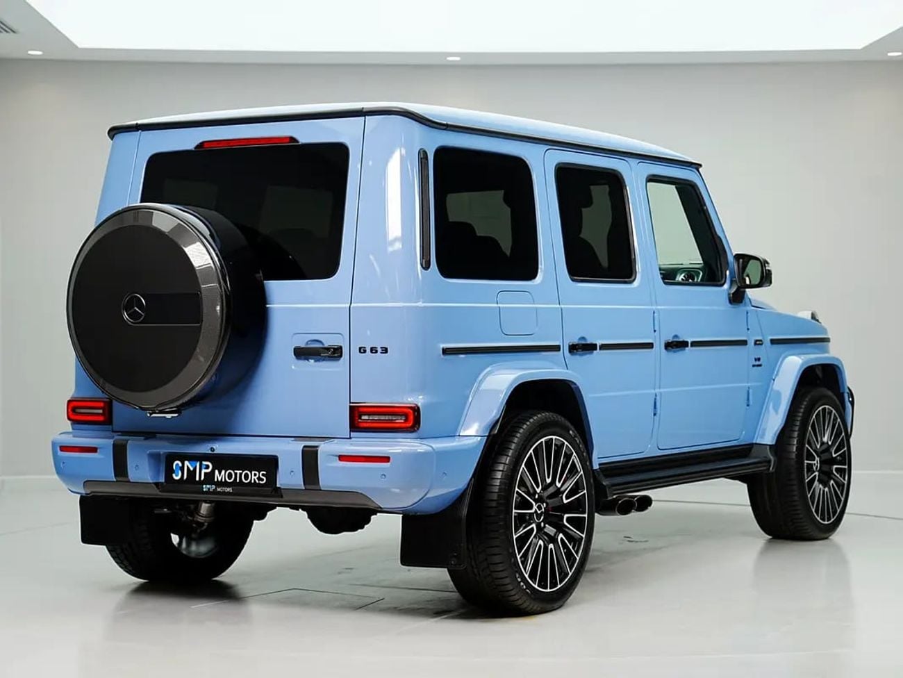 Mercedes Benz G63 AMG STANDARD G63 AMG | A22 | FULL OPTION | Carbon package