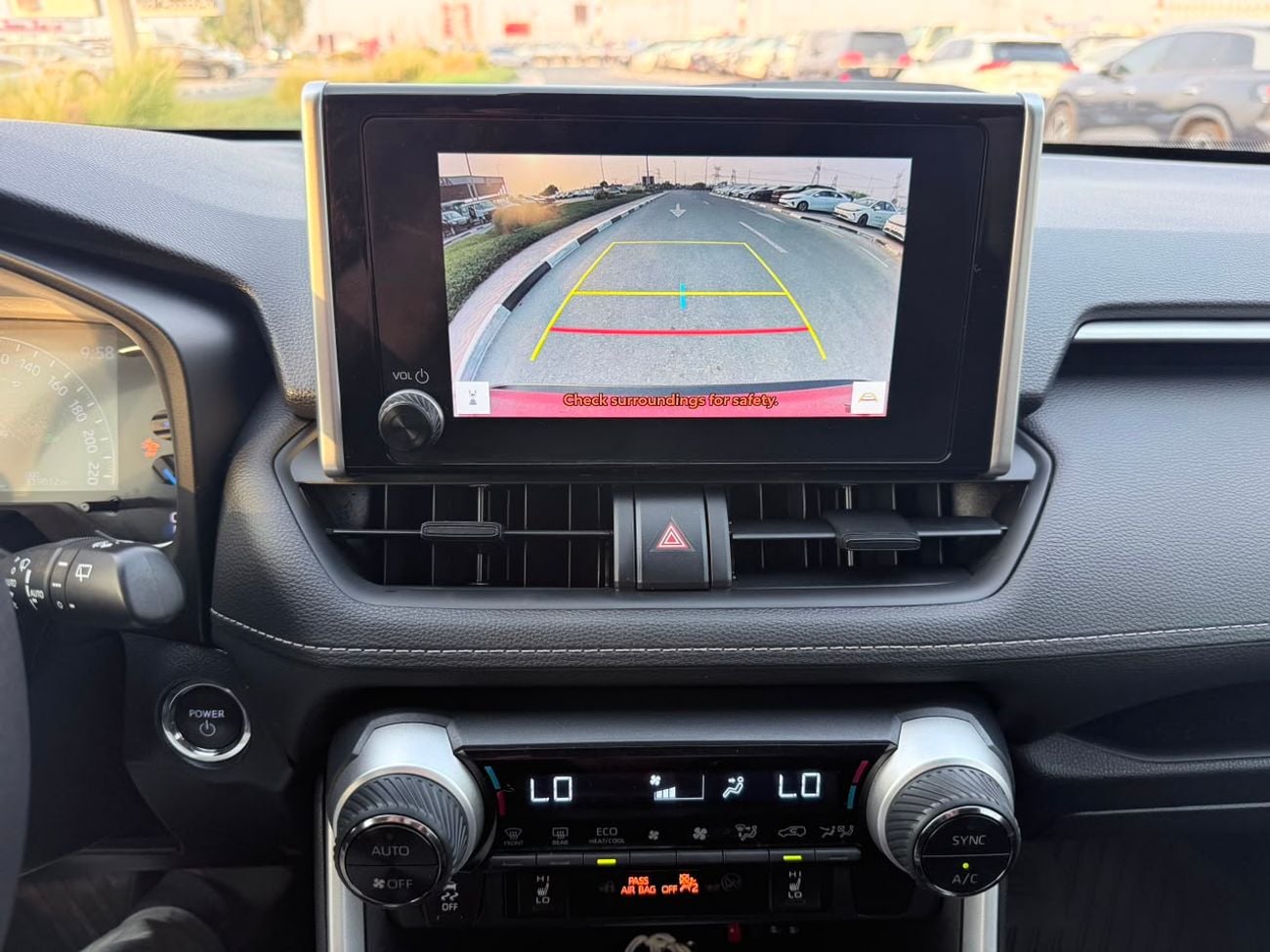 تويوتا راف ٤ XLE HEV Hybrid