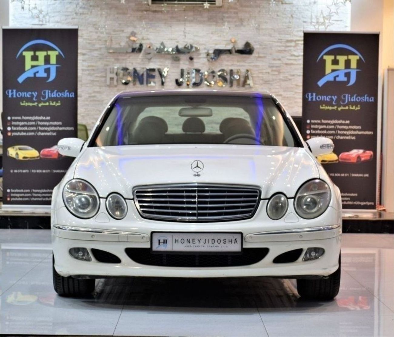 مرسيدس بنز E 320 EXCELLENT DEAL for our Mercedes Benz E320 ELEGANCE ( LIMOUSINE ) 2003 Model!! in White Color! GCC Sp