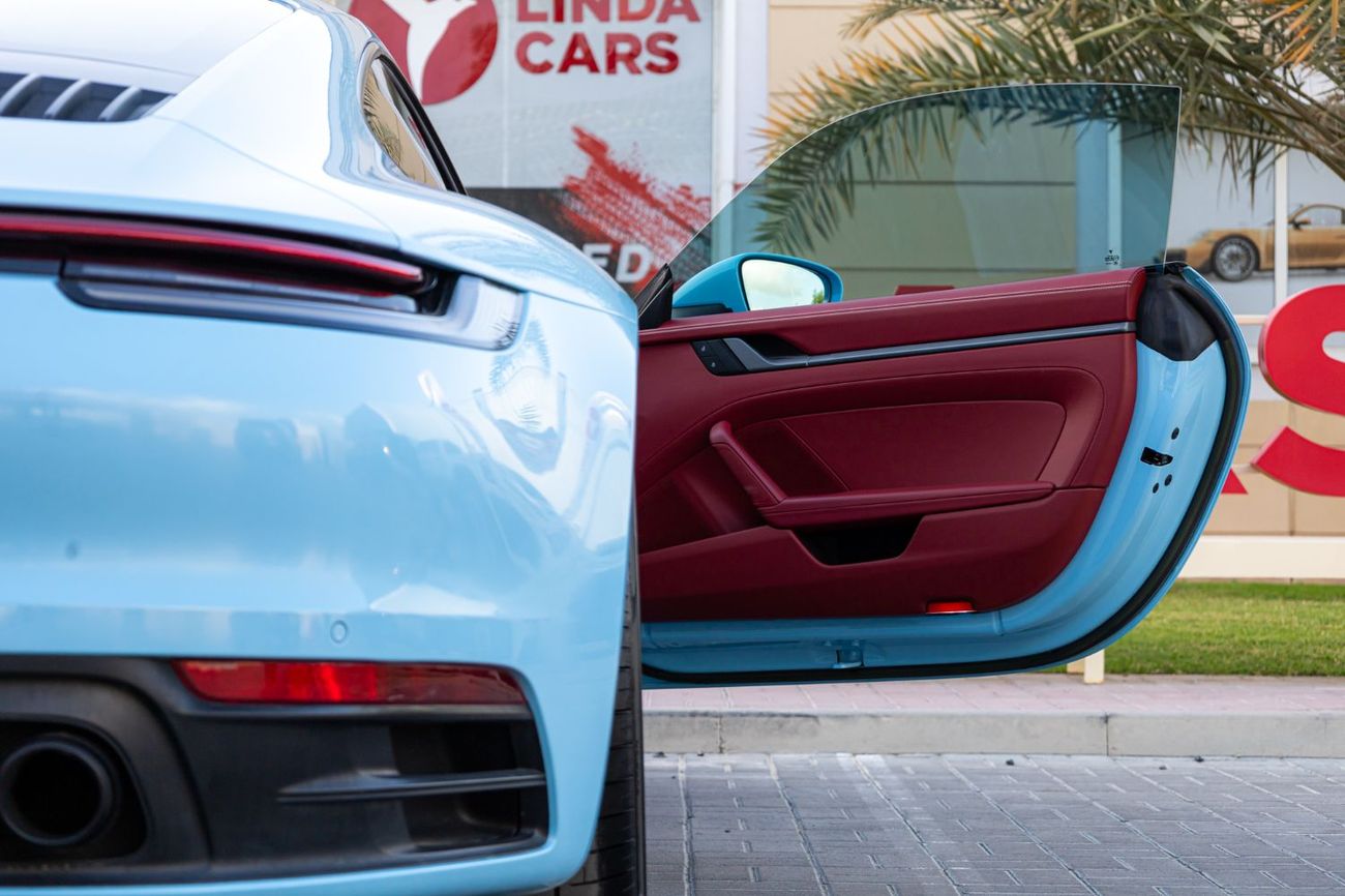 بورش 911 Carrera 4 3.0L (444 HP) Coupe