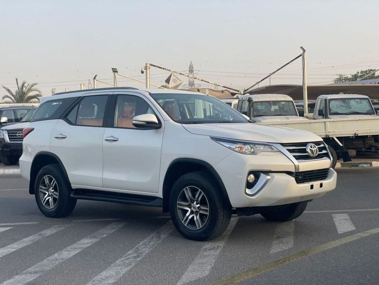 Toyota Fortuner 2017 Toyota Fortuner GX.R+ 4.0L V6 - Push Start With Gear shifter - 4x4 AWD - 7 Leather Seats - Rear