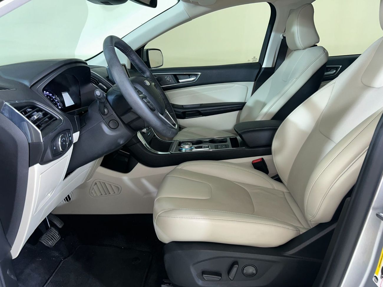 فورد إدج TITANIUM AWD 2.0L ECOBOOST