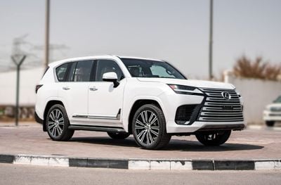 Lexus LX 700h 2025 Lexus LX700h Signature 3.5L AT Hybrid (White-Tan) 7 Seats