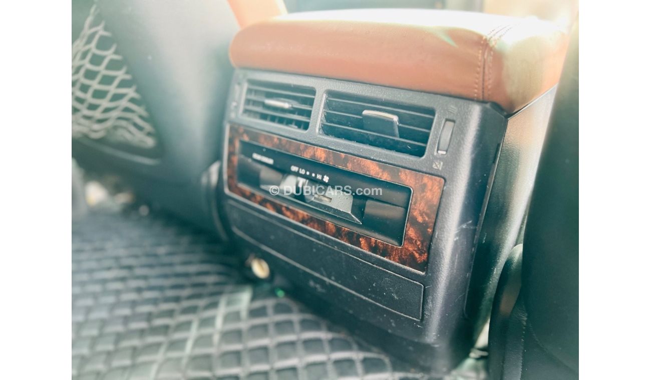 Toyota Land Cruiser VXR