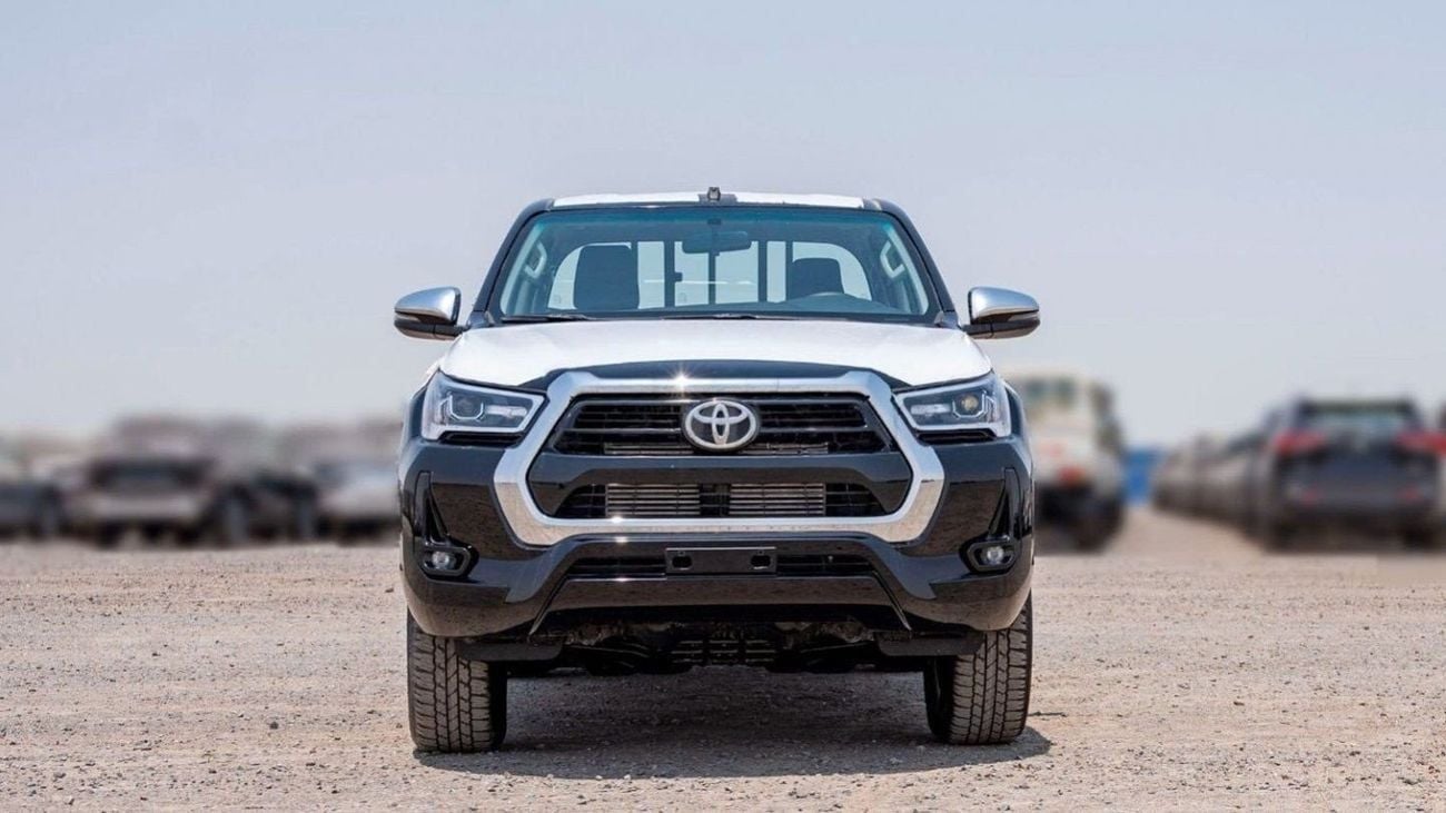 تويوتا هيلوكس SGLX 2.4L Diesel