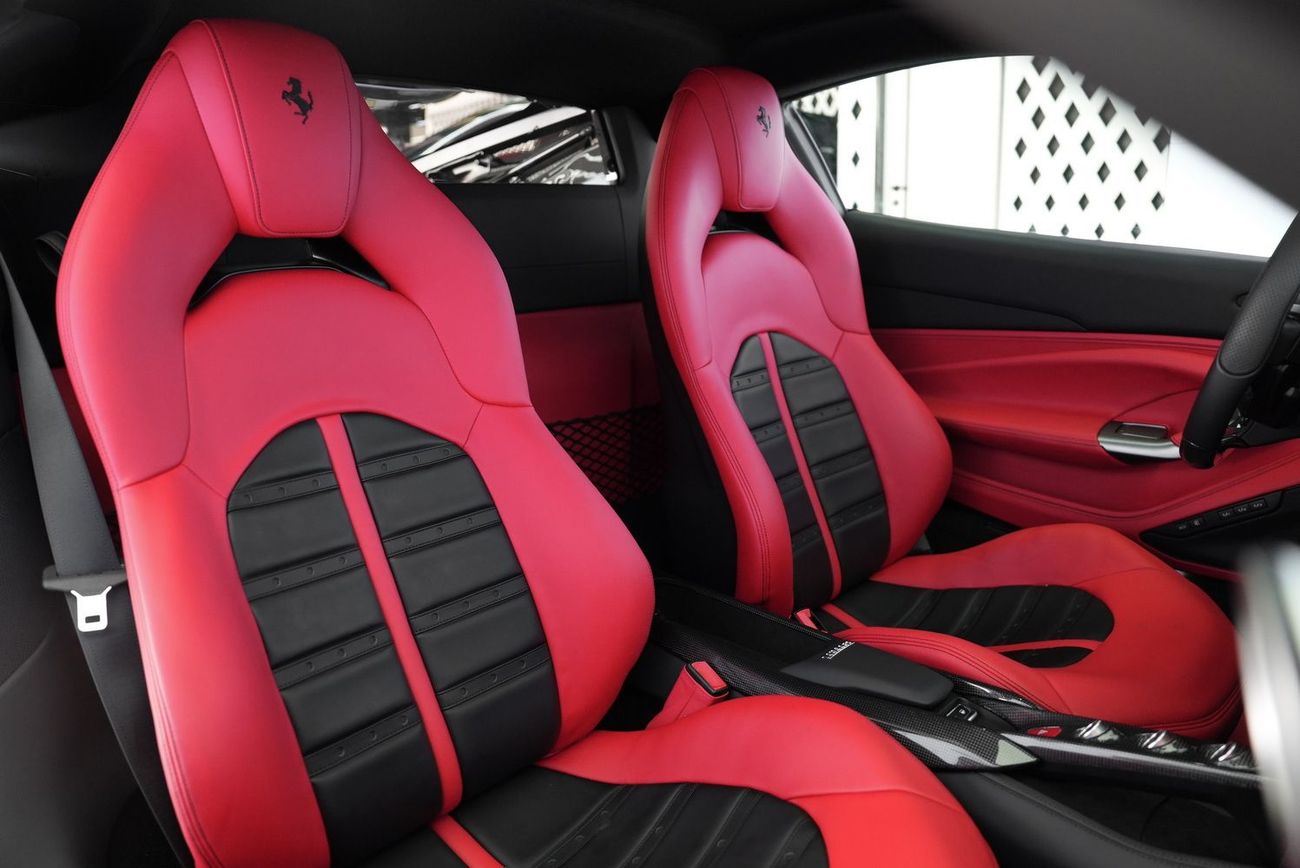 Ferrari F8 Tributo 3.9T V8