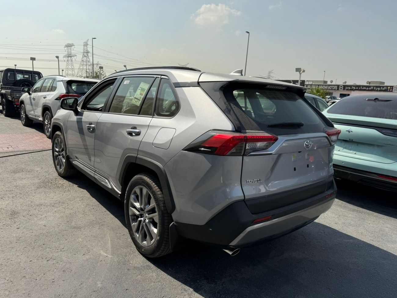 تويوتا راف ٤ 2.5 L , Full option , petrol