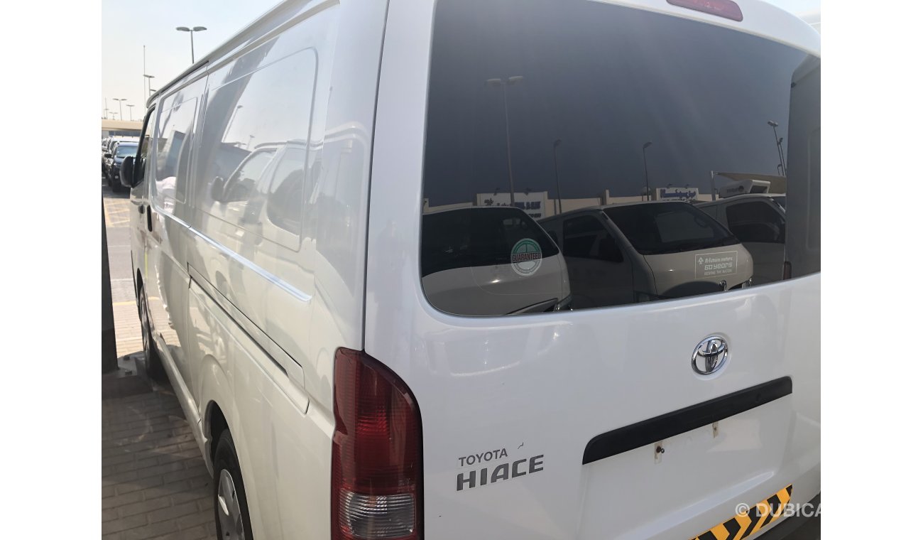Toyota Hiace Toyota Hiace Van,Model:2015. Free of accident. only 50000 km done