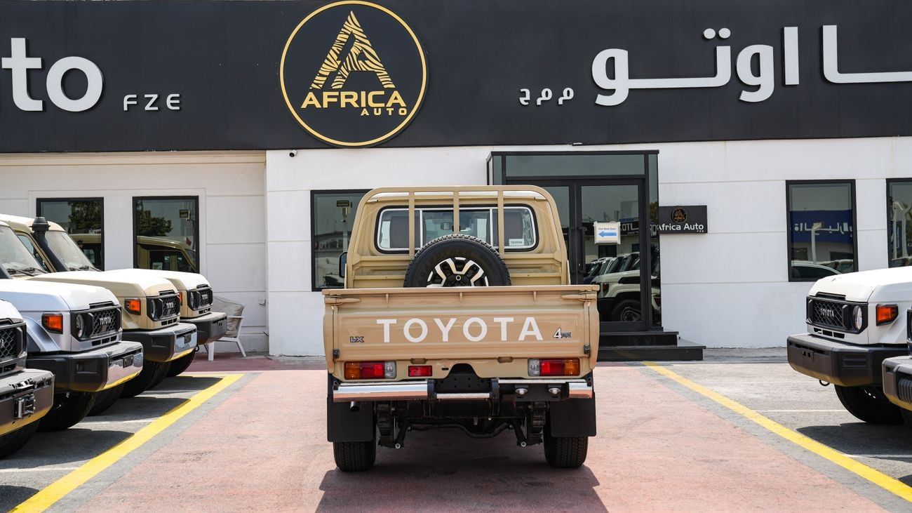 Toyota Land Cruiser Pick Up  LC79 DC 2.8L DSL FULL AT
