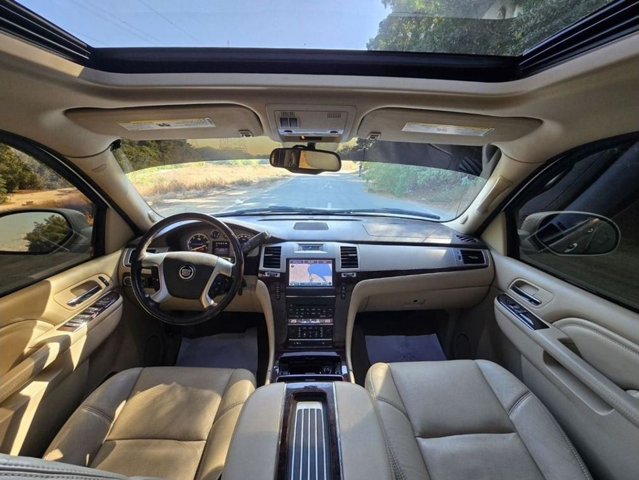 Cadillac Escalade EXT 6.2L SUV CADILLAC ESCALADE 2013 GCC PICK UP GOOD CONDITION INSIDE OUT SIDE