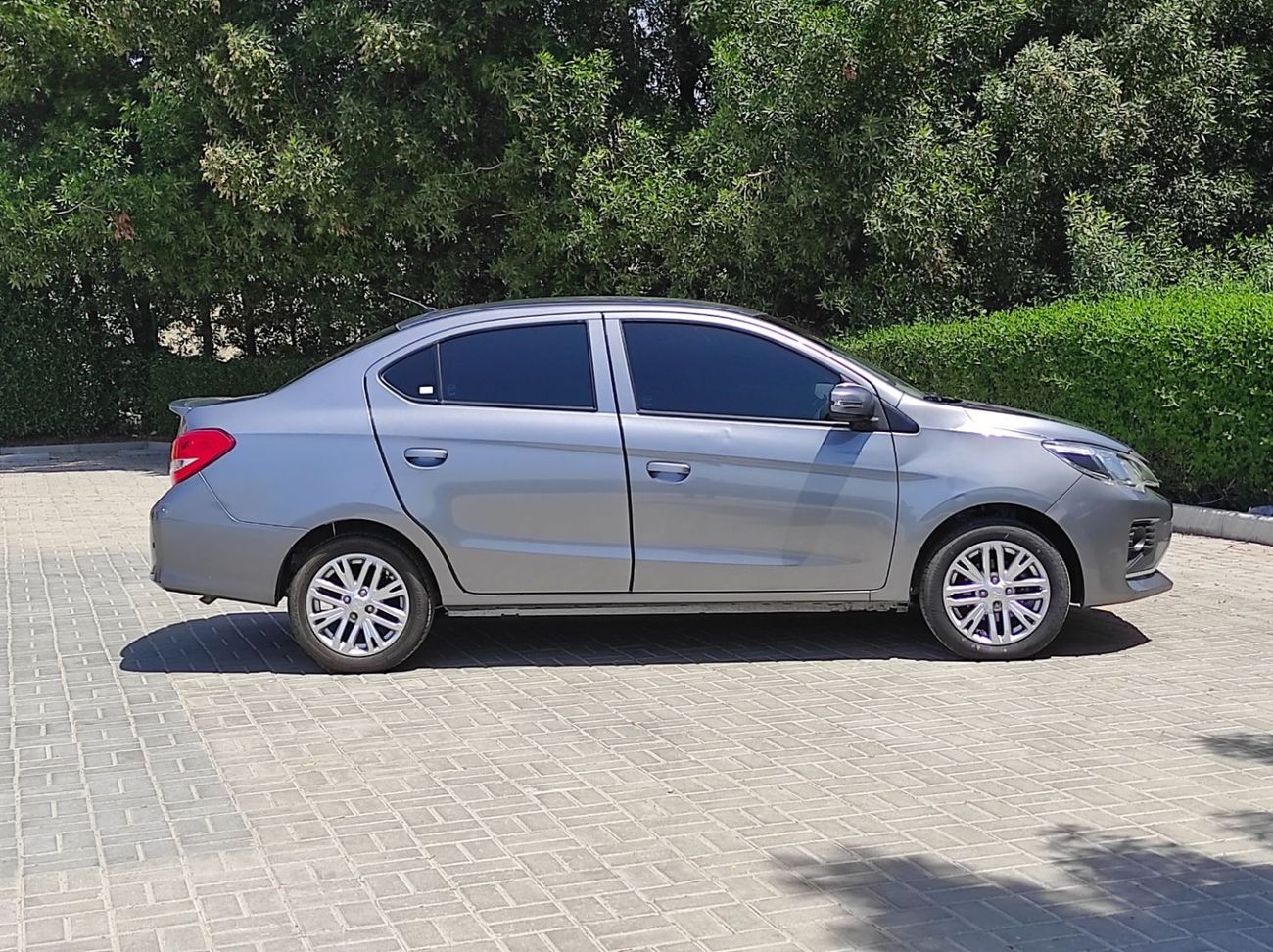 Mitsubishi Lancer Mitsubishi lancer 2021 Gcc full automatic