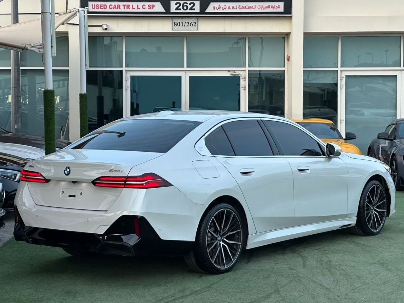 بي أم دبليو 530i بي ام دبليو 530i اكس درايف 2024 وارد أمريكا فل ابشن بحاله ممتازه