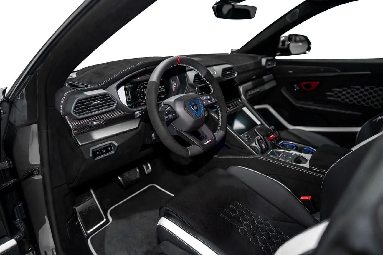 Lamborghini Urus 4.0T V8 Performante PERFORMANTE | TWO TONE INTERIOR ALCANTARA SEATS | CARBON INT/EXT | MASSAGE SEAT