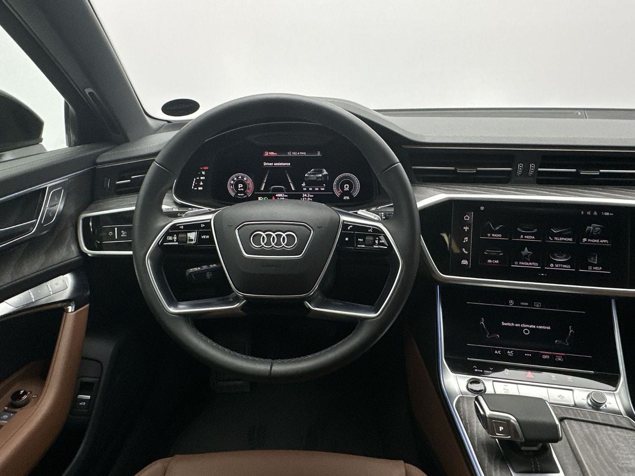 Audi A6 40 TFSI ADVANCED 40 TFSI (190 HP) A6 Sedan Advanced 40 TFSI 190hp Progress (Ref# 064555)
