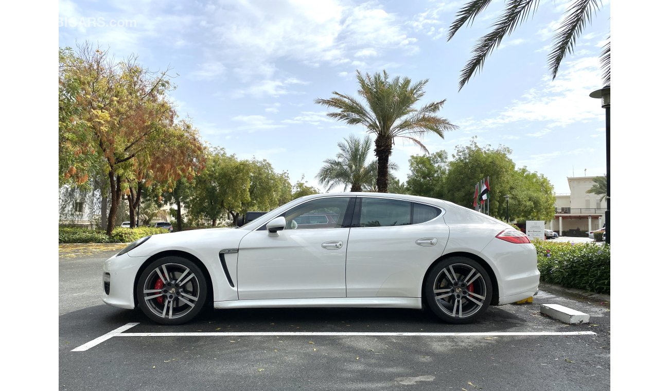 Porsche Panamera 4S