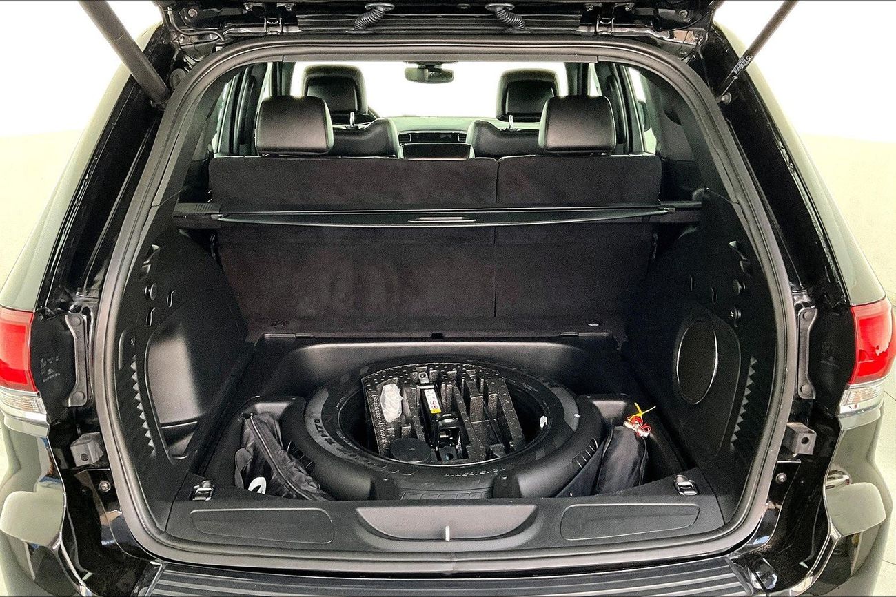 RAM 1500 Limited Crew Cab| 1 year free warranty | Exclusive Eid offer